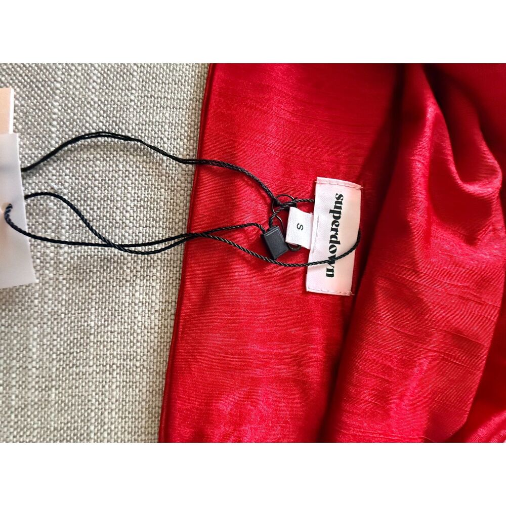 NWT: Stretchy Superdown Red Bandeau Top w/ texture (Small)